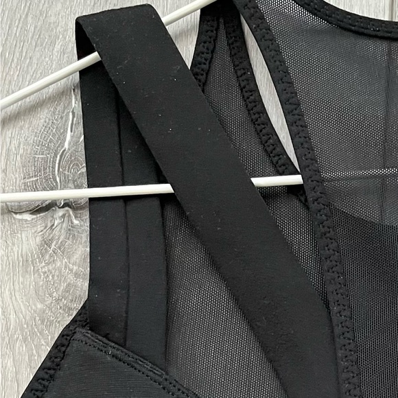 Lululemon Workout Top - Picture 5 of 5